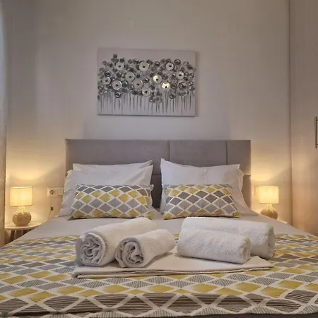 Maria's Comfort 300 Metre From The Sea Rethymno (Crete)